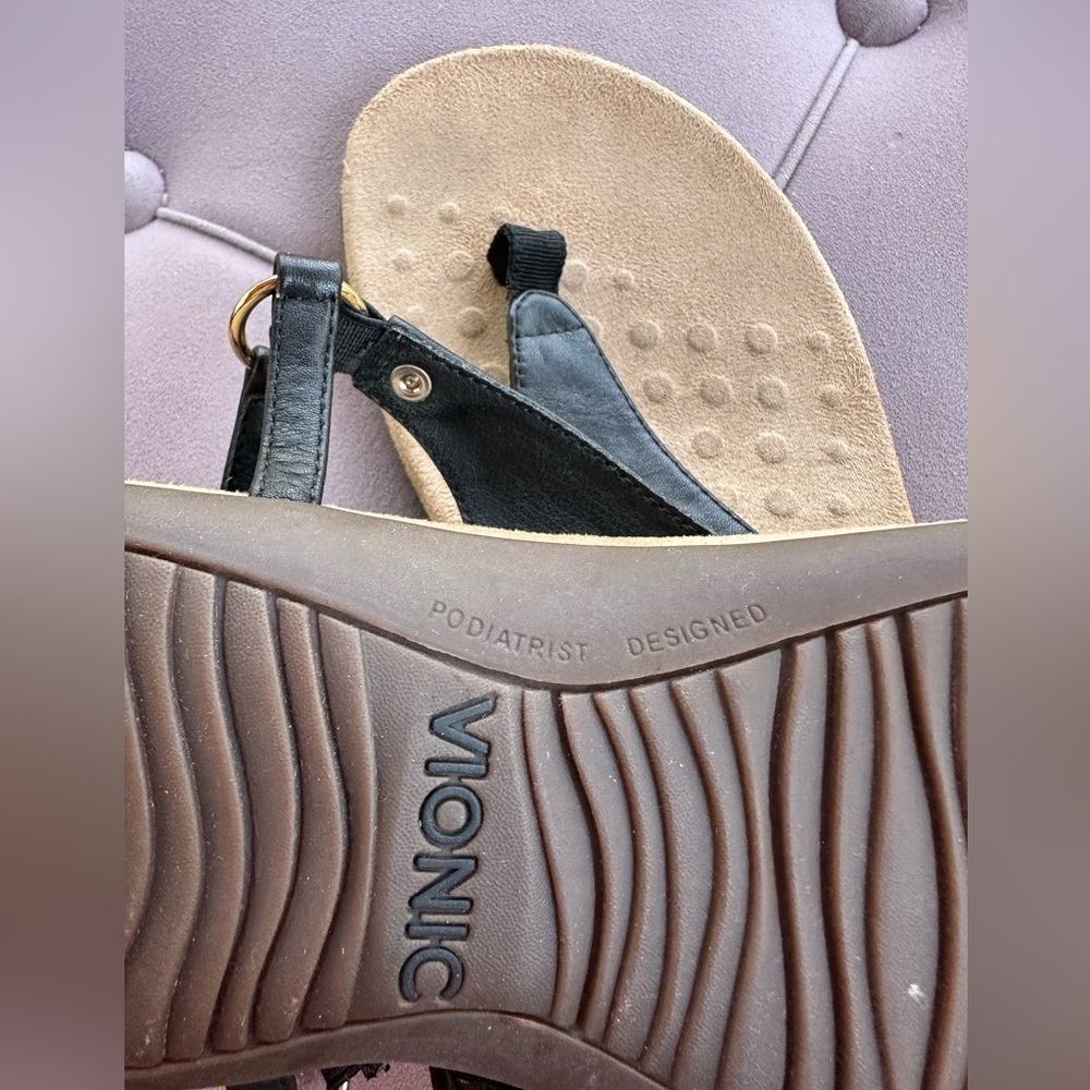 Vionic Kirra Leather Black Thong Sandals Strap Comfortable Footbed Adjustable~ 8 - Picture 13 of 13